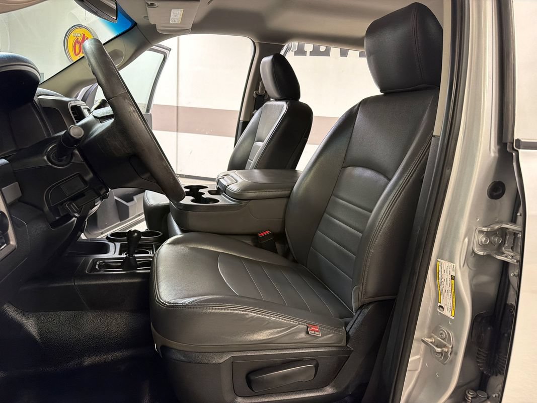 Used 2018 RAM 2500 Tradesman w/ Chrome Appearance Group AWD/4WD image 23