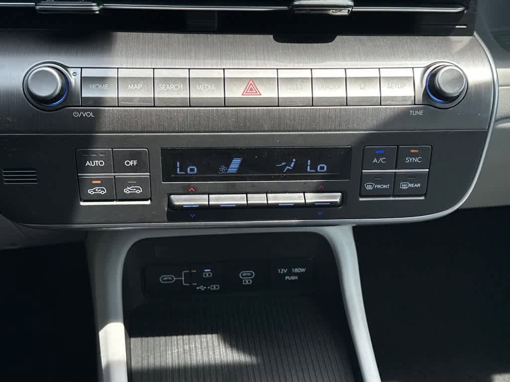 Used 2024 Hyundai Kona SEL FWD image 21