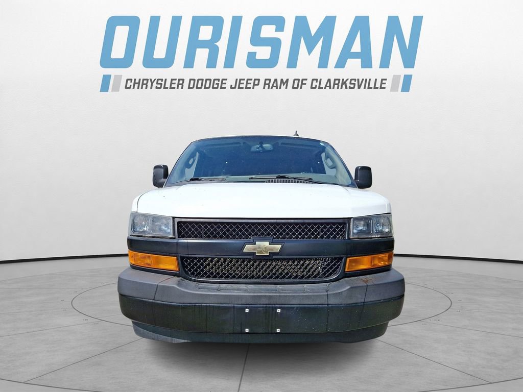 Used 2020 Chevrolet Express 3500 LS RWD image 2