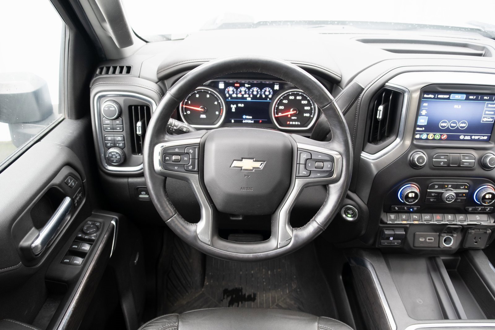 Used 2020 Chevrolet Silverado 3500 LTZ w/ LTZ Premium Package image 2
