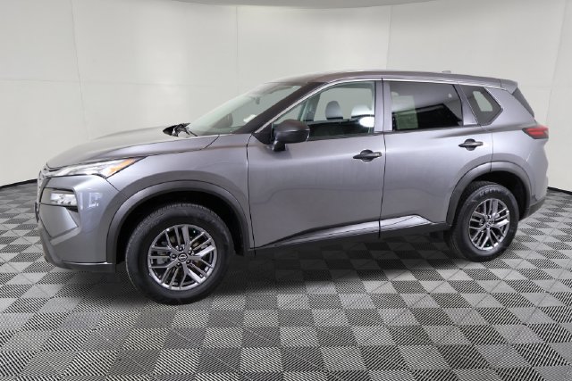 Used 2024 Nissan Rogue S AWD/4WD image 11