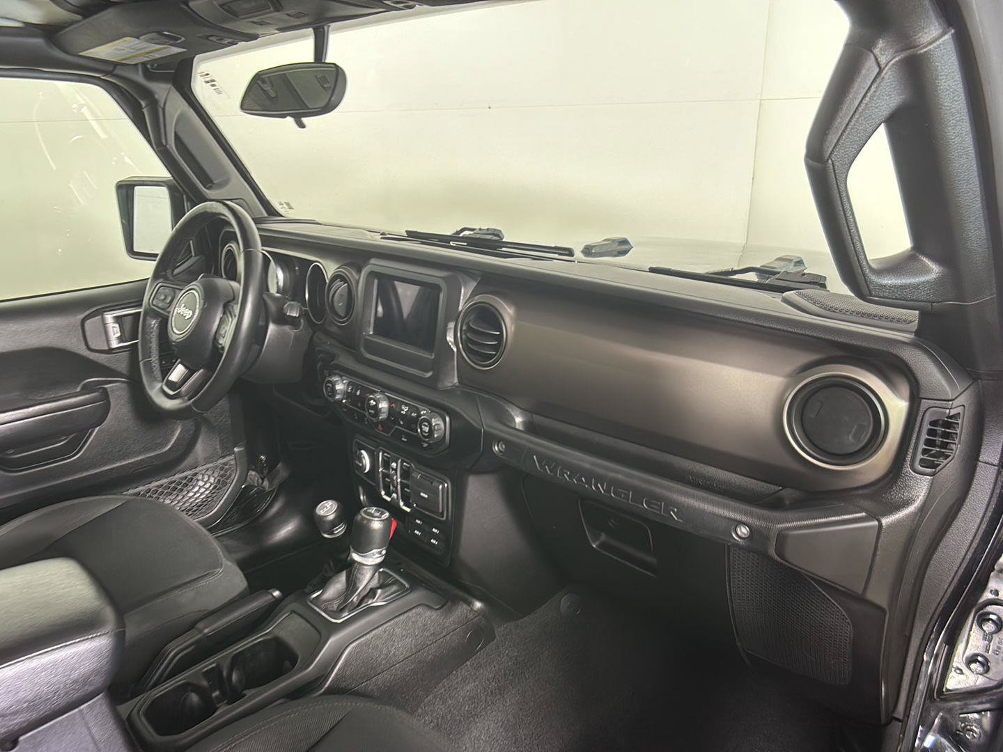 Used 2021 Jeep Wrangler Unlimited Sport AWD/4WD image 22