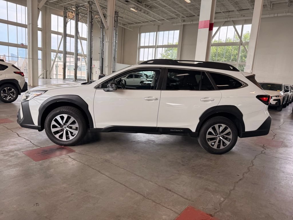 Used 2024 Subaru Outback Premium AWD/4WD image 6