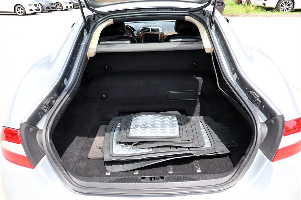 Used 2010 Jaguar XK Coupe RWD image 35