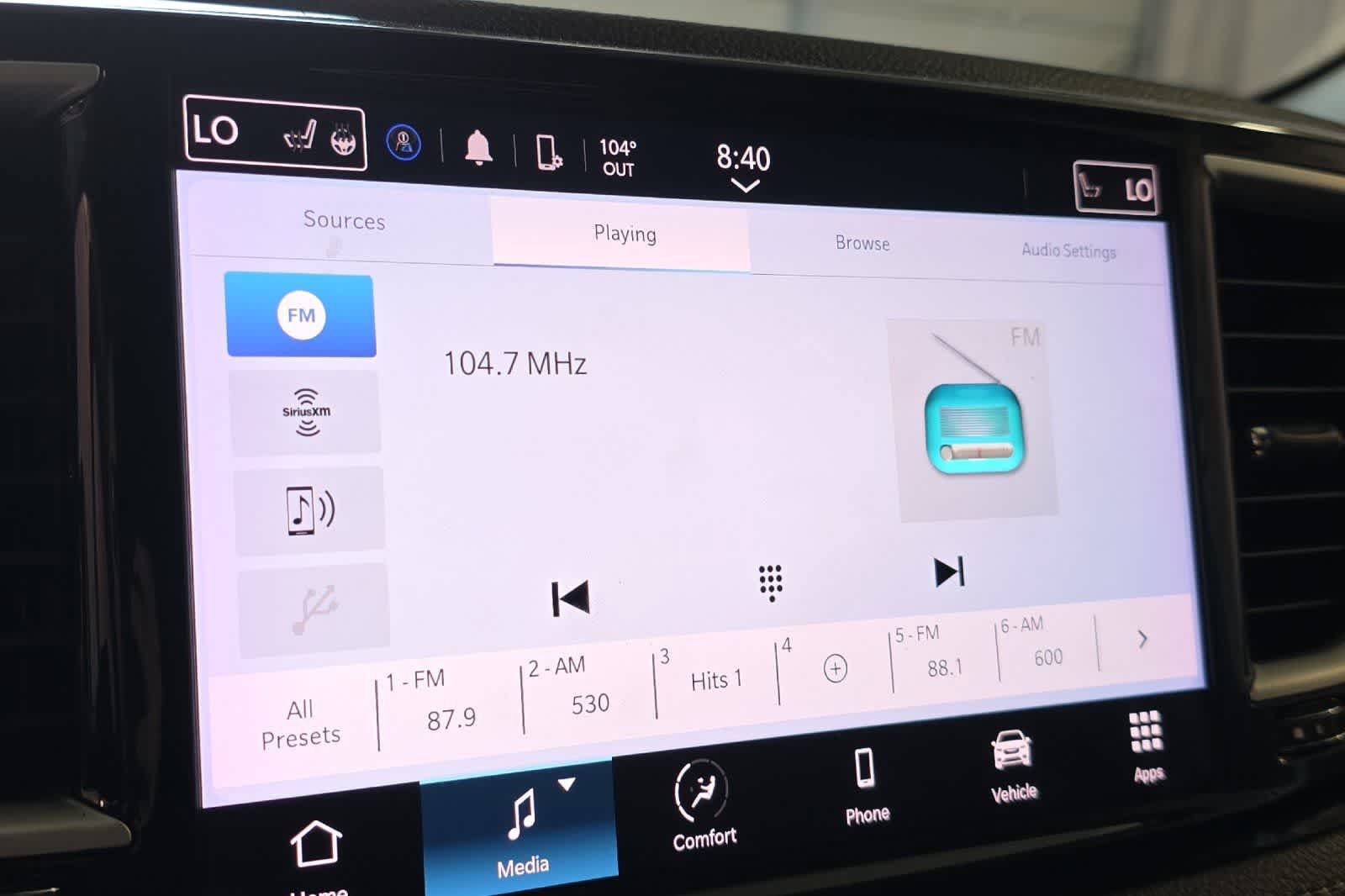 Used 2023 Chrysler Pacifica Touring-L FWD image 20