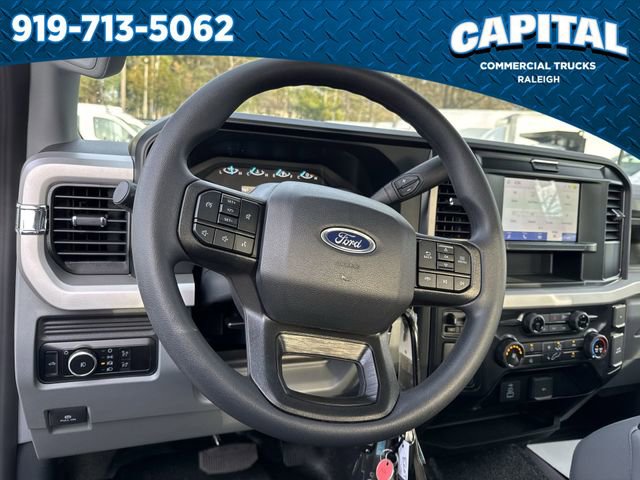 New 2026 Ford F250 XL w/ XL Chrome Package image 24