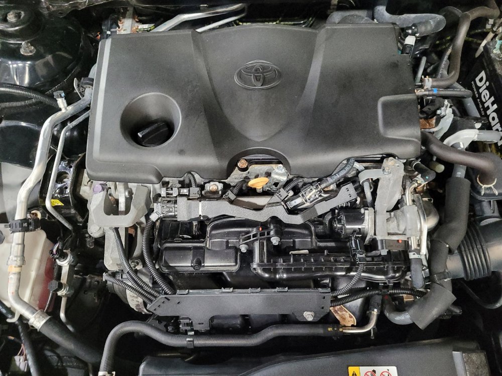 Used 2019 Toyota Camry LE FWD image 30