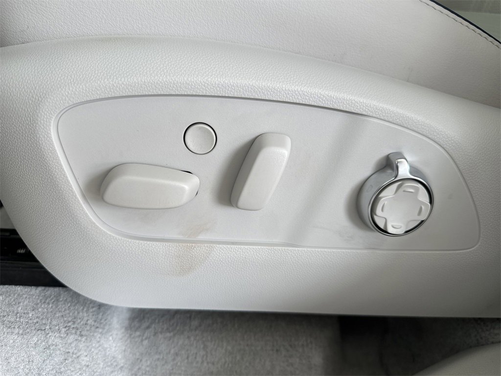 New 2026 Buick Enclave Avenir w/ Super Cruise Package image 16