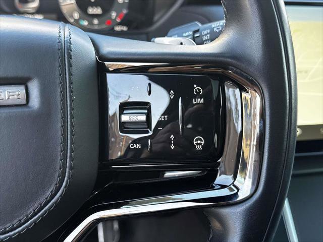 Used 2025 Land Rover Range Rover Velar Dynamic SE image 21