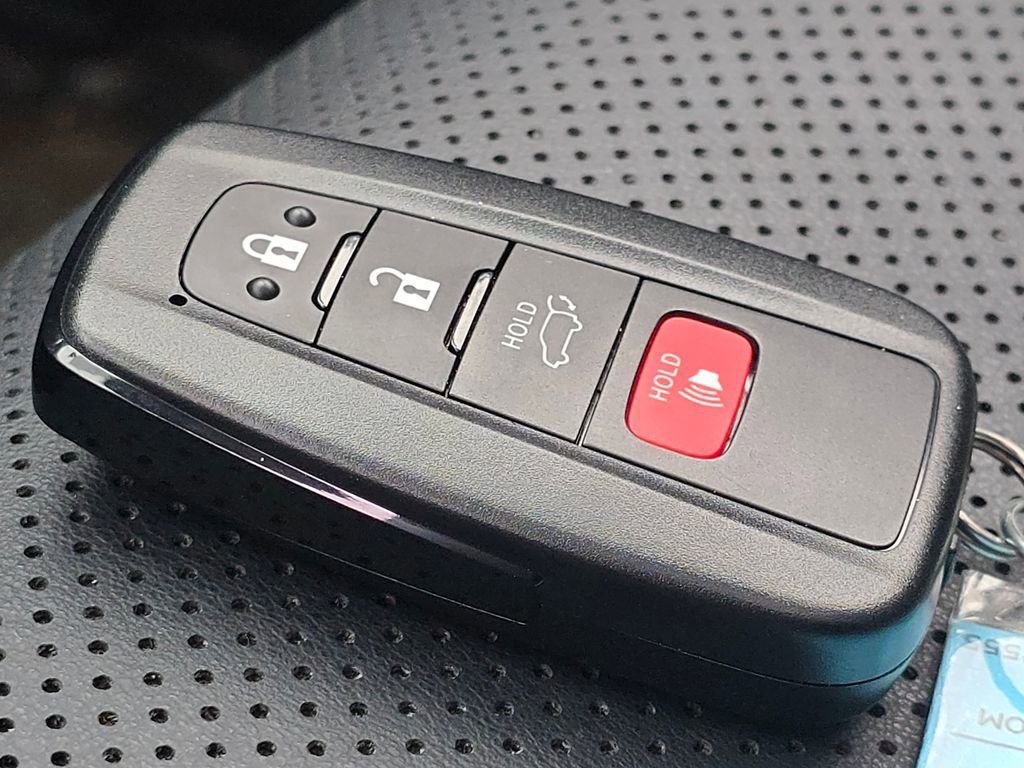 Used 2023 Toyota RAV4 Limited image 36