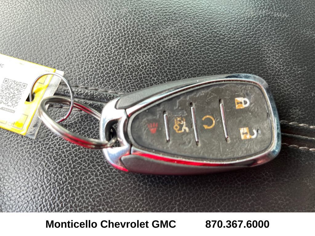 Used 2022 Chevrolet Malibu LT FWD image 21