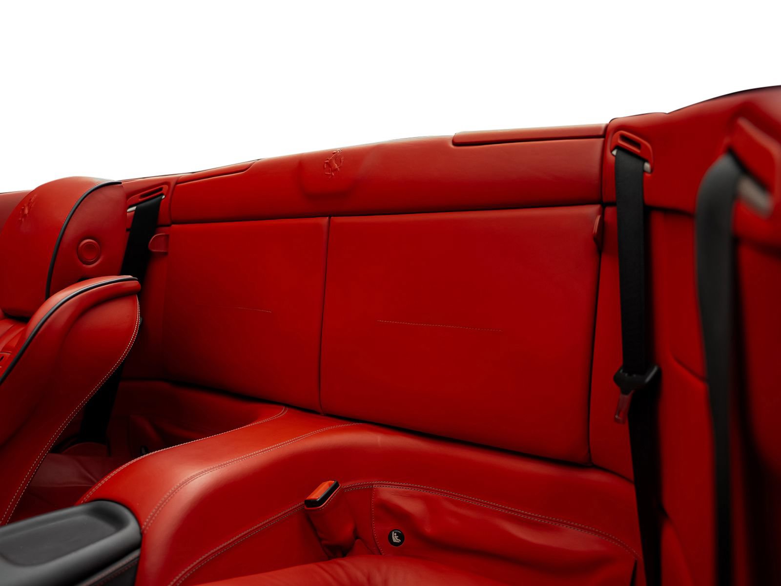 Used 2010 Ferrari California RWD image 41