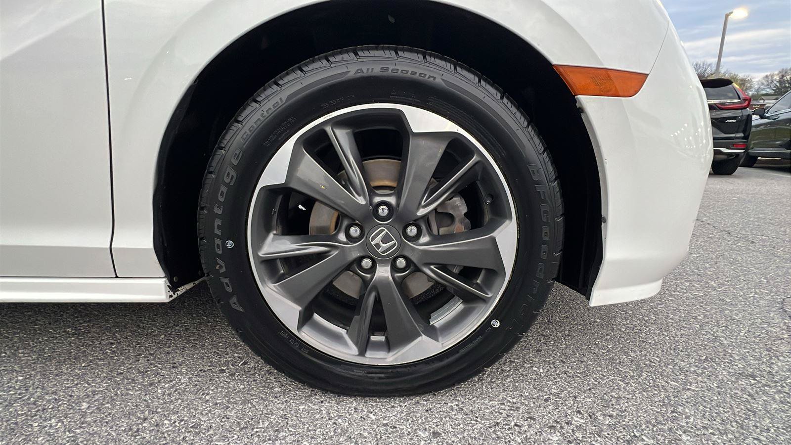 Used 2022 Honda Odyssey Elite image 11