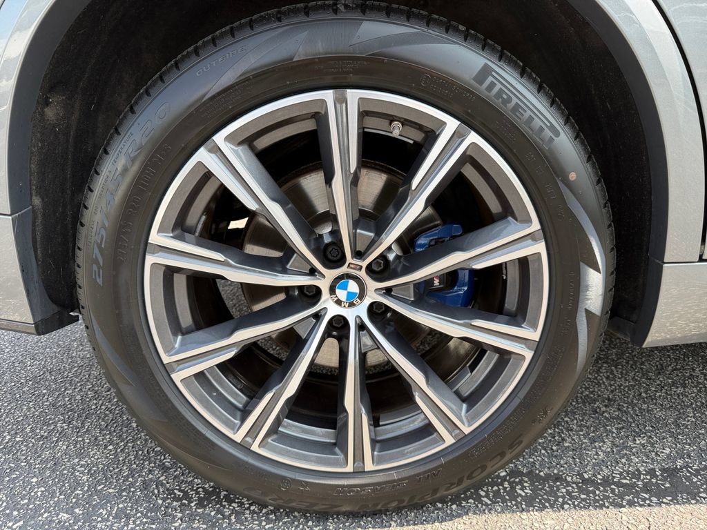 Used 2024 BMW X5 xDrive40i w/ M Sport Package AWD/4WD image 17