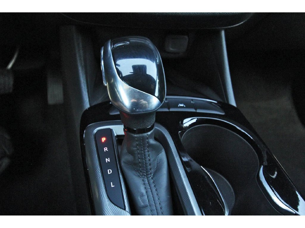 Used 2025 Buick Envista Sport Touring w/ Convenience II Package FWD image 24