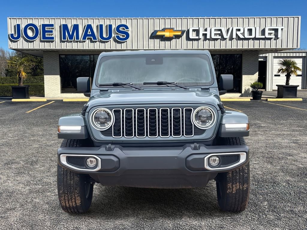 Used 2024 Jeep Wrangler Sahara image 3