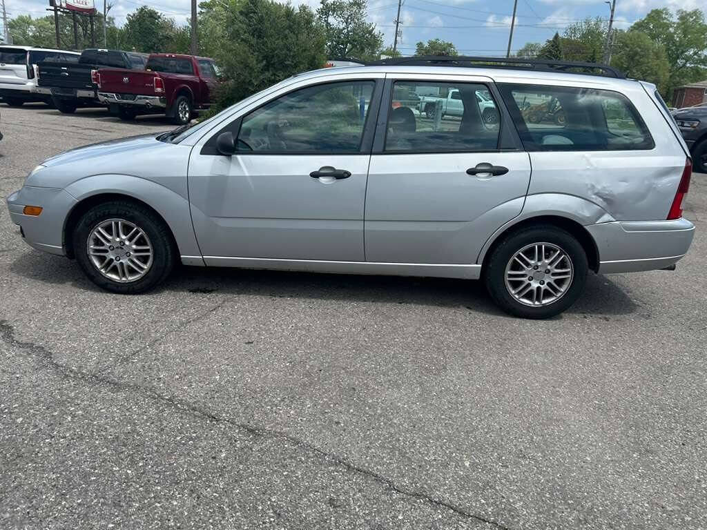Used 2006 Ford Focus SE FWD image 8