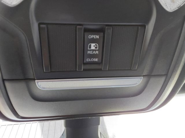 Used 2021 RAM 1500 Big Horn AWD/4WD image 40