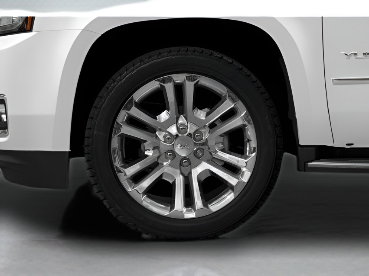 Used 2020 GMC Yukon SLE w/ SLE Value Package image 14