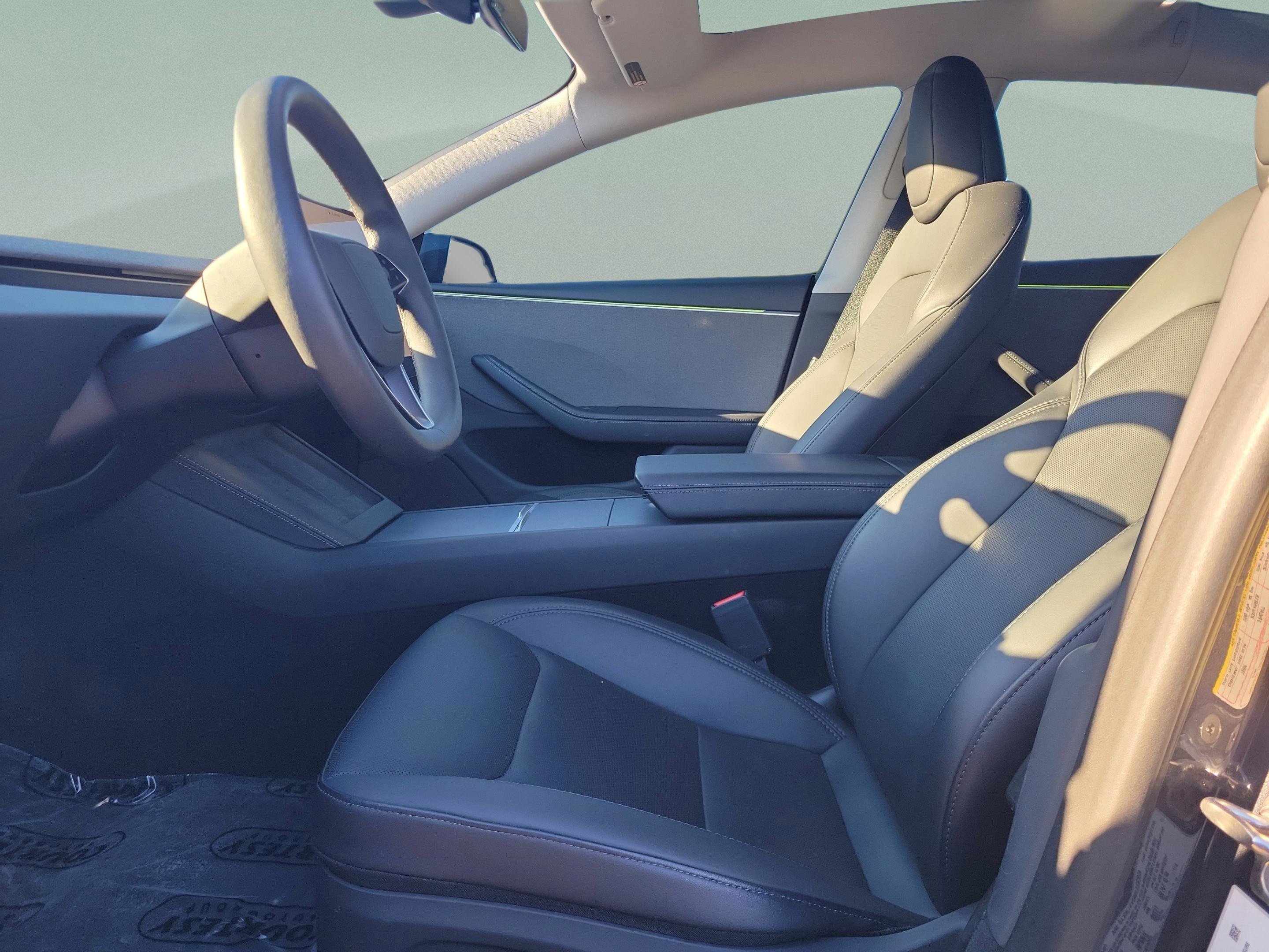 Used 2024 Tesla Model 3 image 18