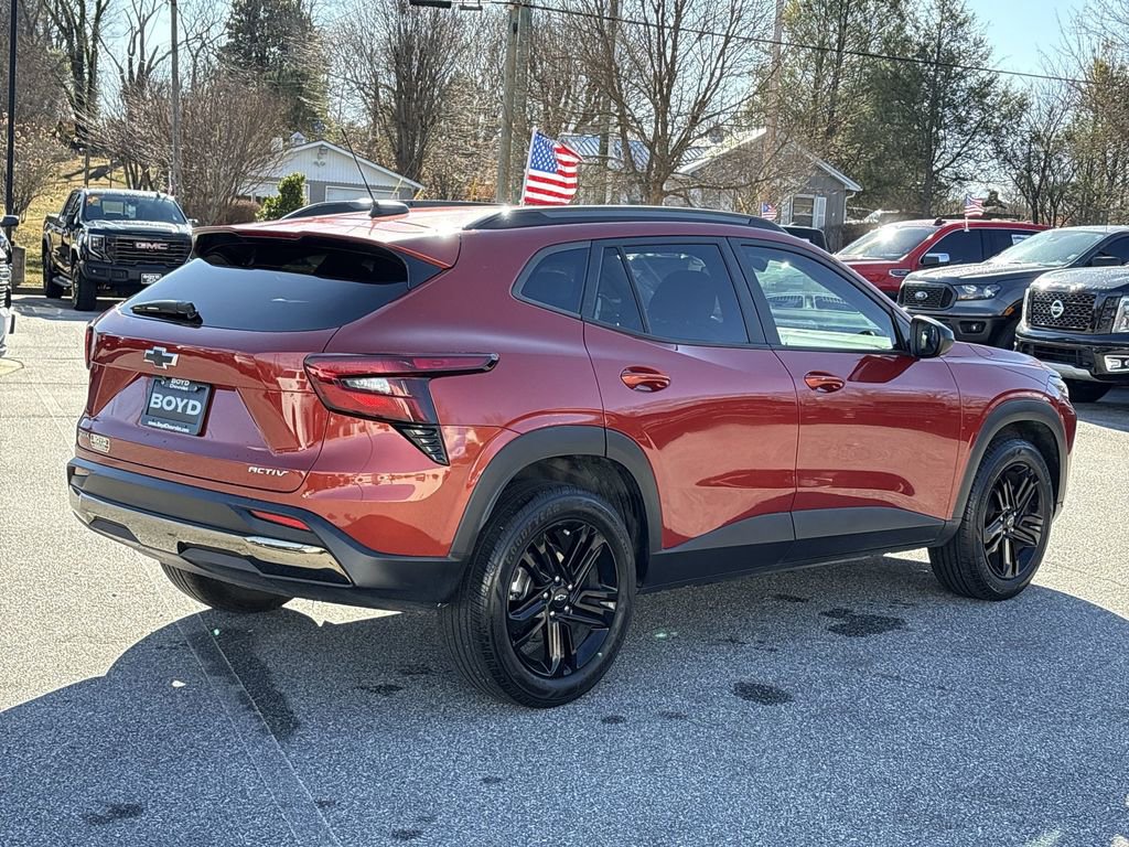Certified 2024 Chevrolet Trax ACTIV w/ Driver Confidence Package image 10