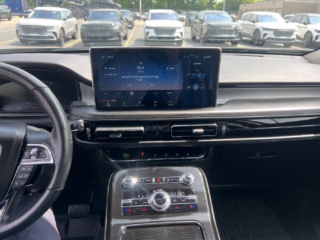 Certified 2023 Lincoln Nautilus AWD image 20