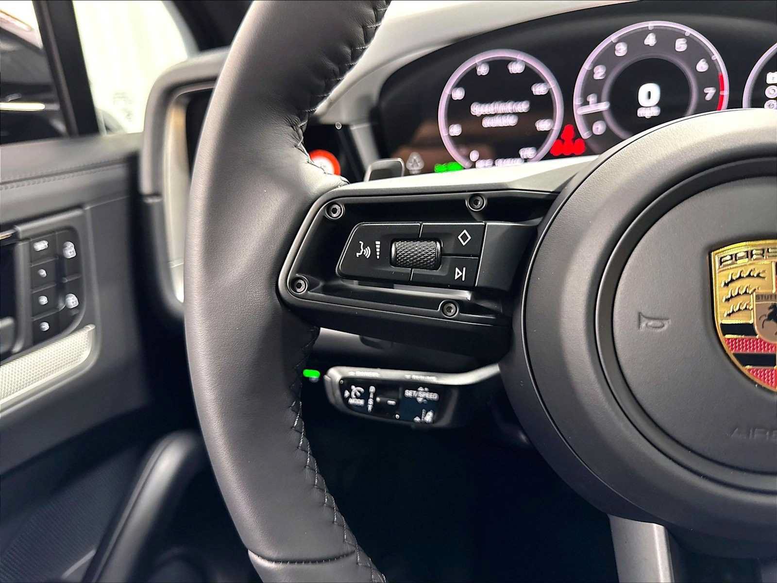 New 2026 Porsche Cayenne AWD/4WD image 19