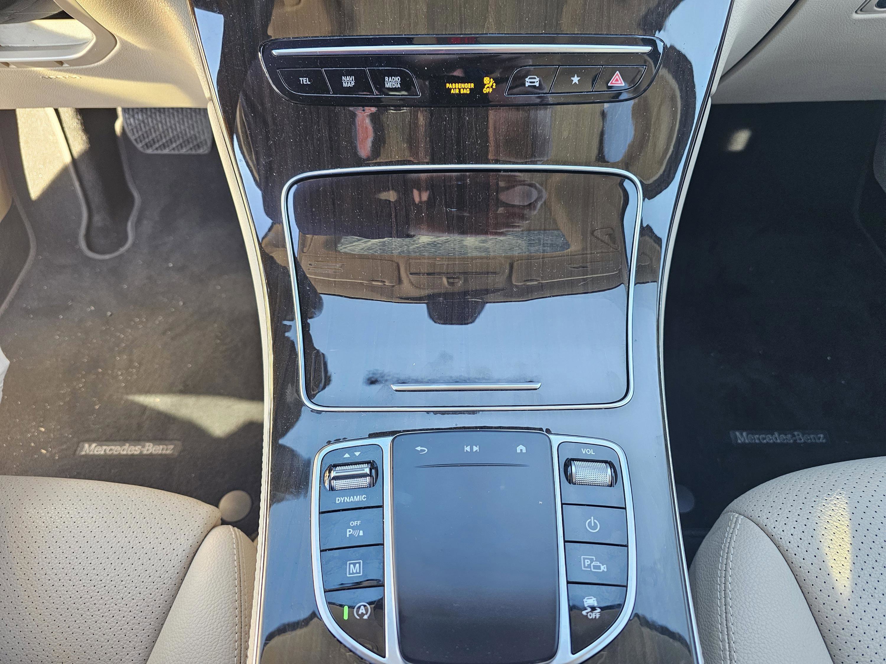 Used 2021 Mercedes-Benz GLC 300 w/ Premium Package image 13