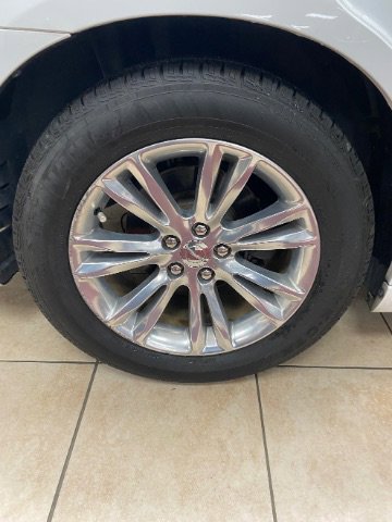 Used 2018 Chrysler 300 Touring L image 37