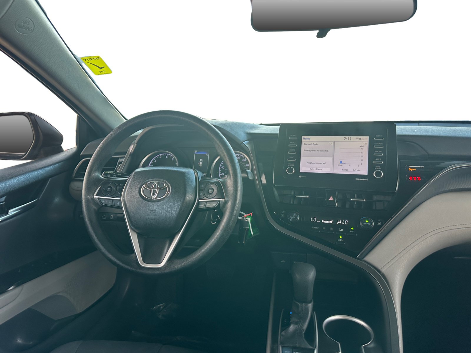 Used 2022 Toyota Camry LE FWD image 11