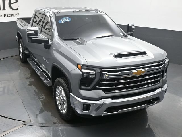 Certified 2025 Chevrolet Silverado 2500 LTZ w/ LTZ Convenience Package AWD/4WD image 47