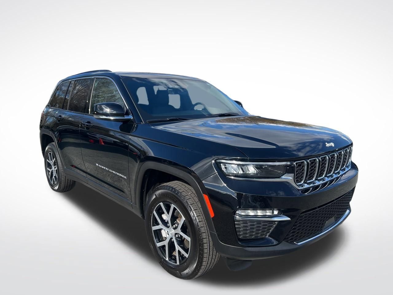 Used 2025 Jeep Grand Cherokee Limited image 9