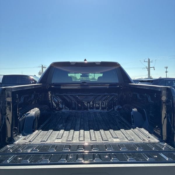 Used 2026 Chevrolet Silverado EV LT image 15