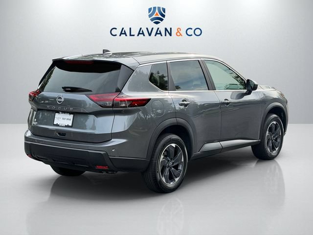 Used 2026 Nissan Rogue SV FWD image 7