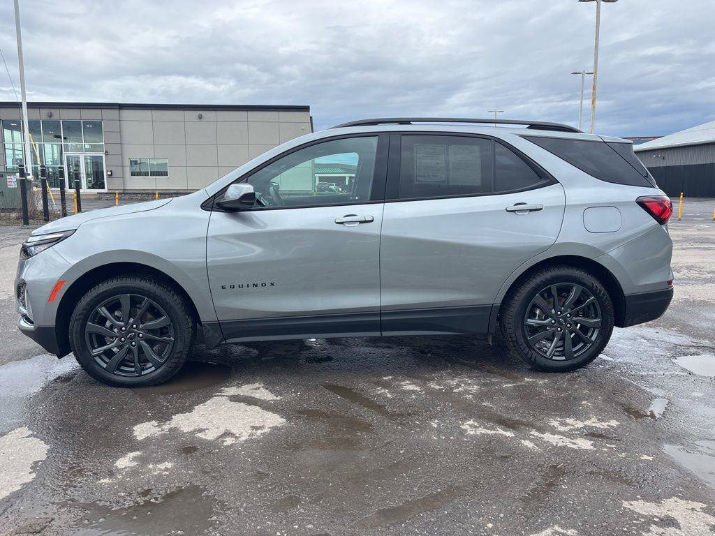 Used 2024 Chevrolet Equinox RS AWD/4WD image 4