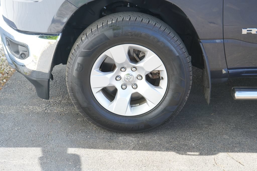 Used 2020 RAM 1500 Big Horn AWD/4WD image 6