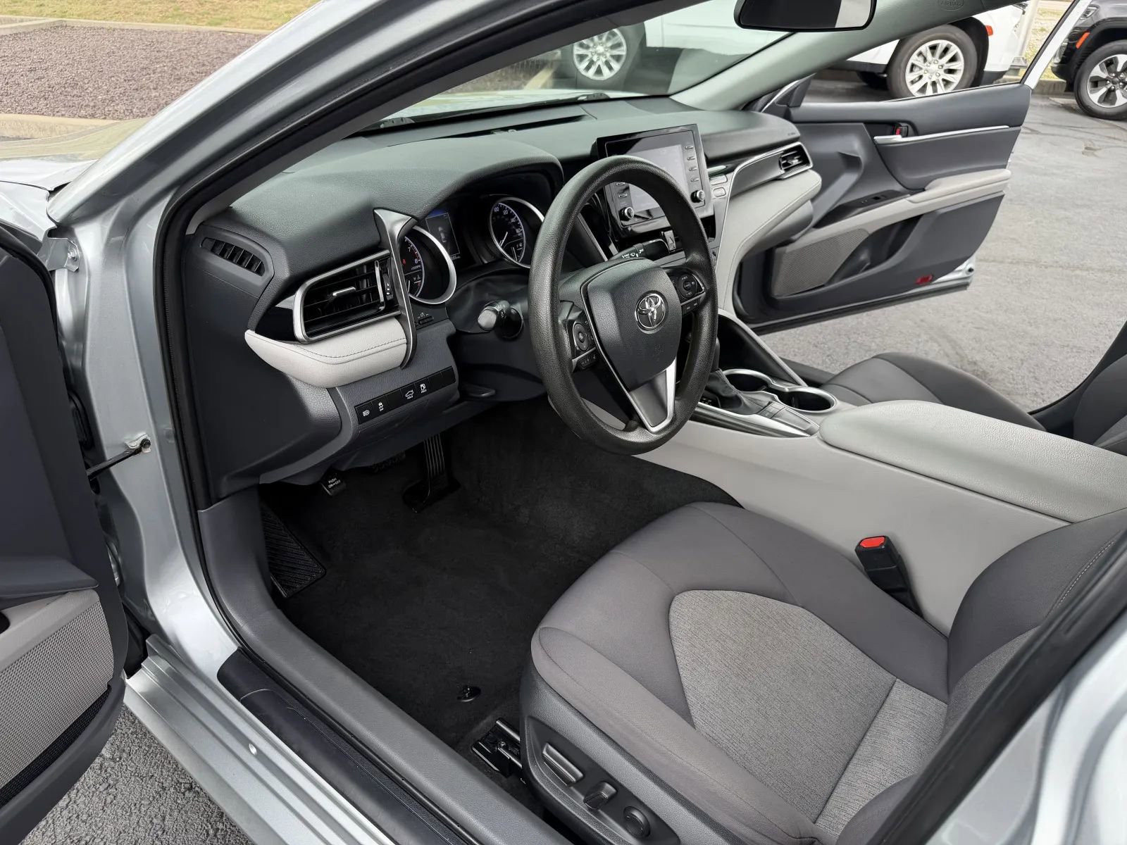 Used 2023 Toyota Camry LE image 37