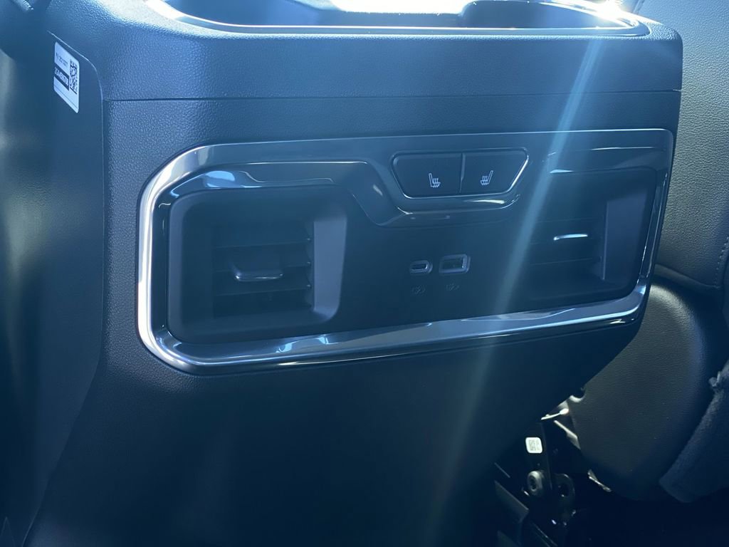 New 2026 GMC Sierra 3500 SLT w/ SLT Convenience Package image 37