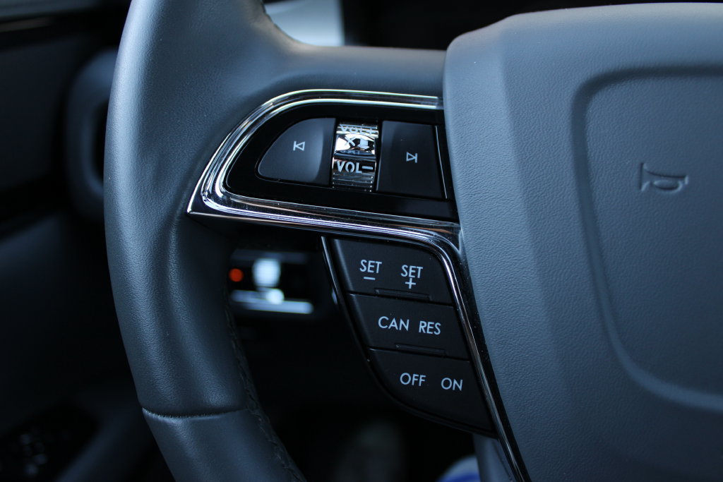 Used 2022 Lincoln Nautilus Reserve AWD/4WD image 10