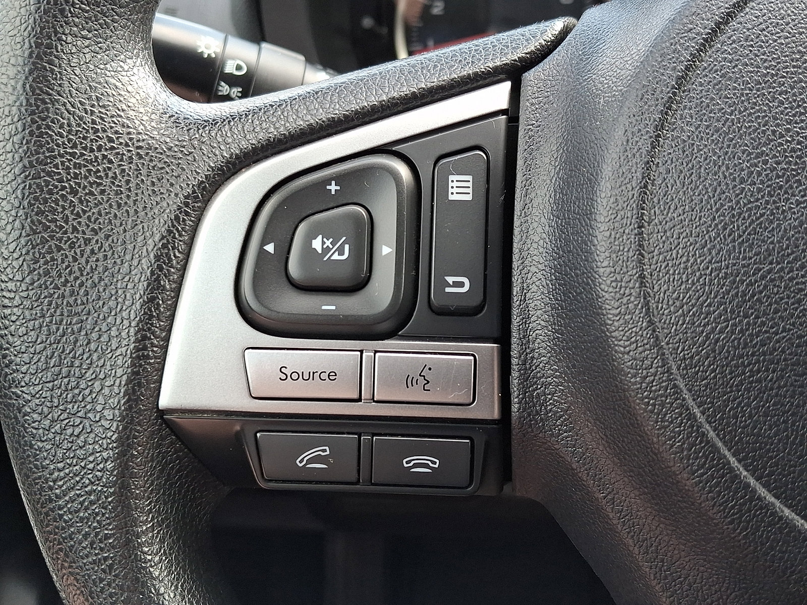 Used 2016 Subaru Crosstrek 2.0i AWD/4WD image 23