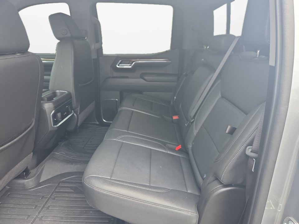 Used 2024 GMC Sierra 1500 Elevation w/ Elevation Premium Package AWD/4WD image 16
