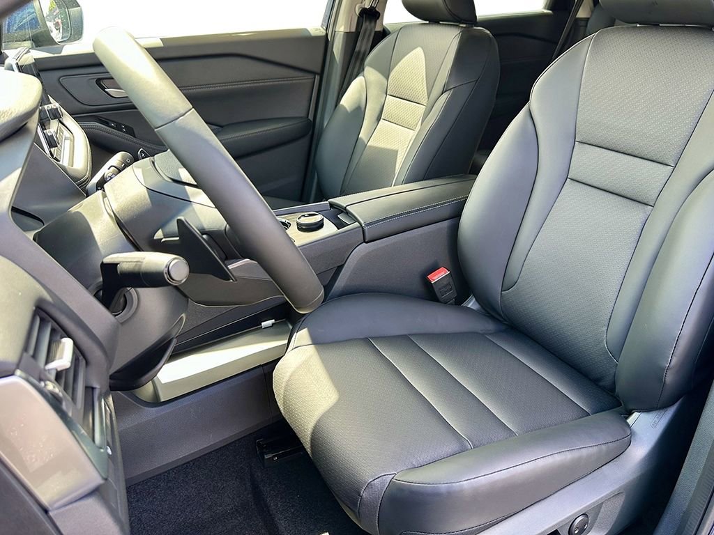 New 2026 Nissan Rogue SV w/ SV Premium Package image 28