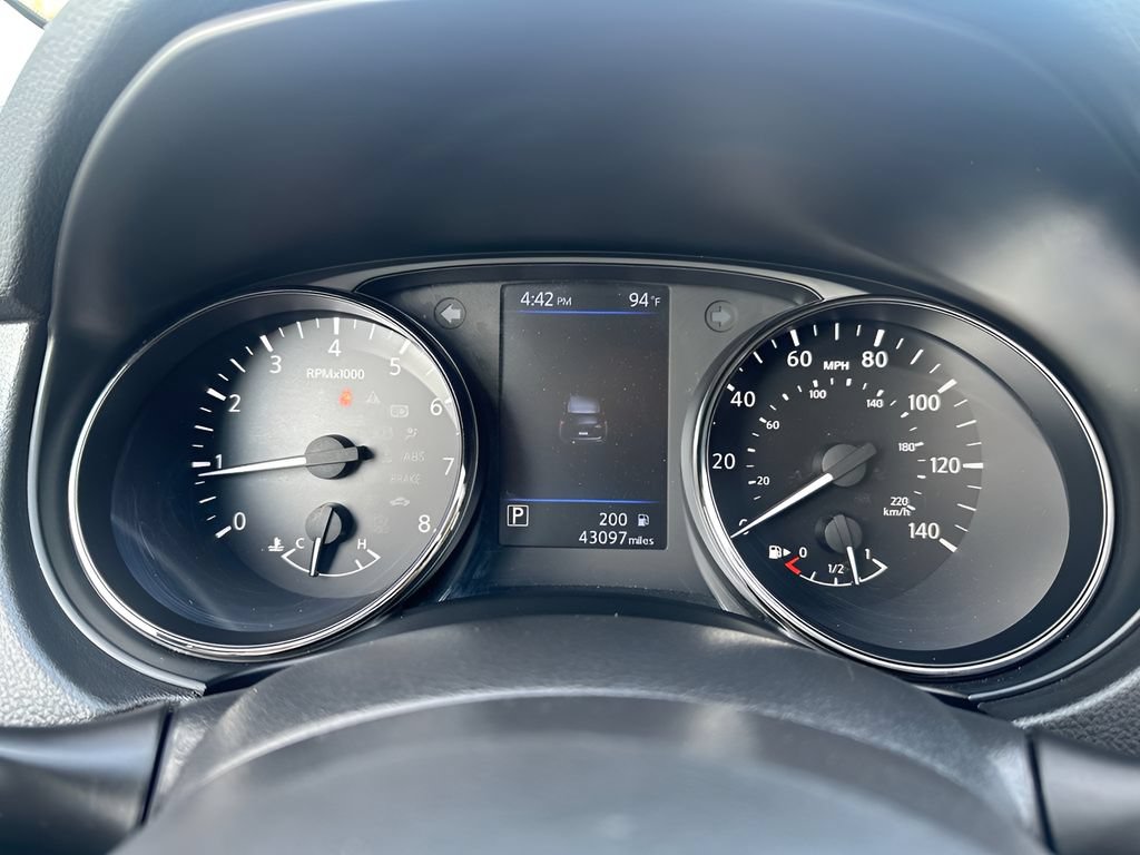 Used 2022 Nissan Rogue Sport SV AWD/4WD image 11