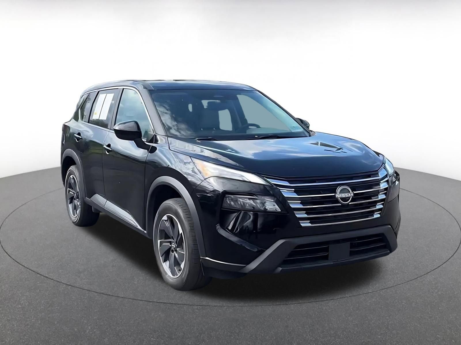 Used 2025 Nissan Rogue SV FWD image 3