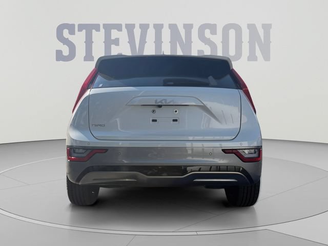 Used 2023 Kia Niro Wave w/ Wave Preserve Package FWD image 4