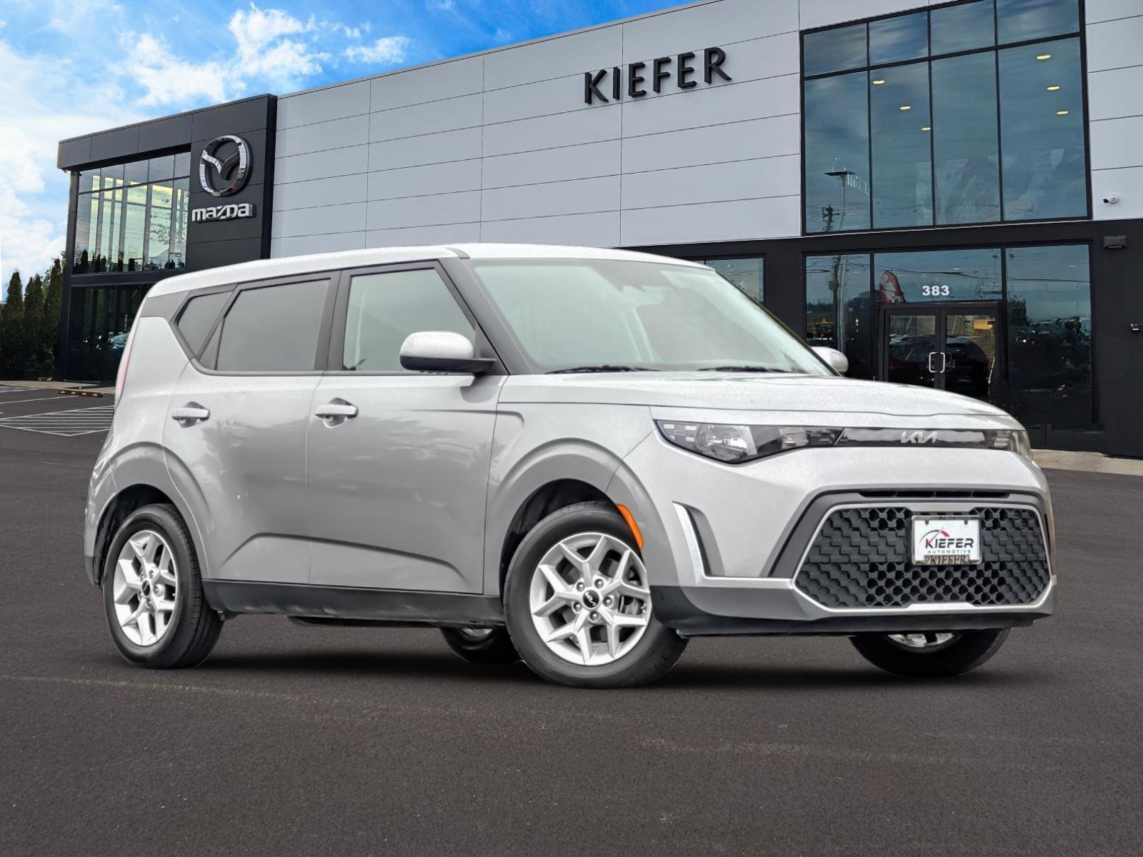 Used 2023 Kia Soul LX w/ Option Group 015 image 2