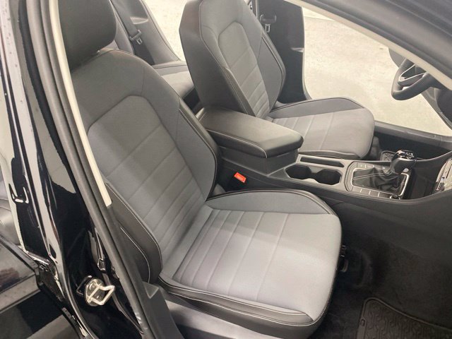 Used 2026 Volkswagen Jetta SE FWD image 29