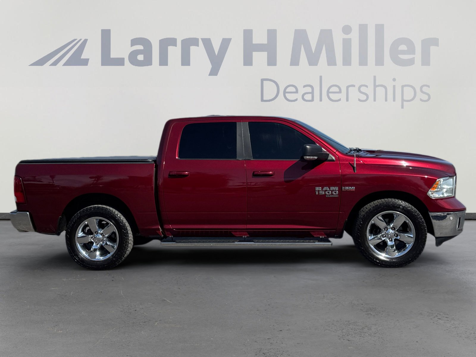 Used 2019 RAM 1500 Big Horn RWD image 6