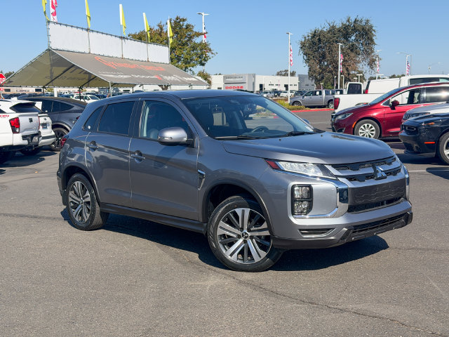 Used 2022 Mitsubishi Outlander Sport SE FWD image 2