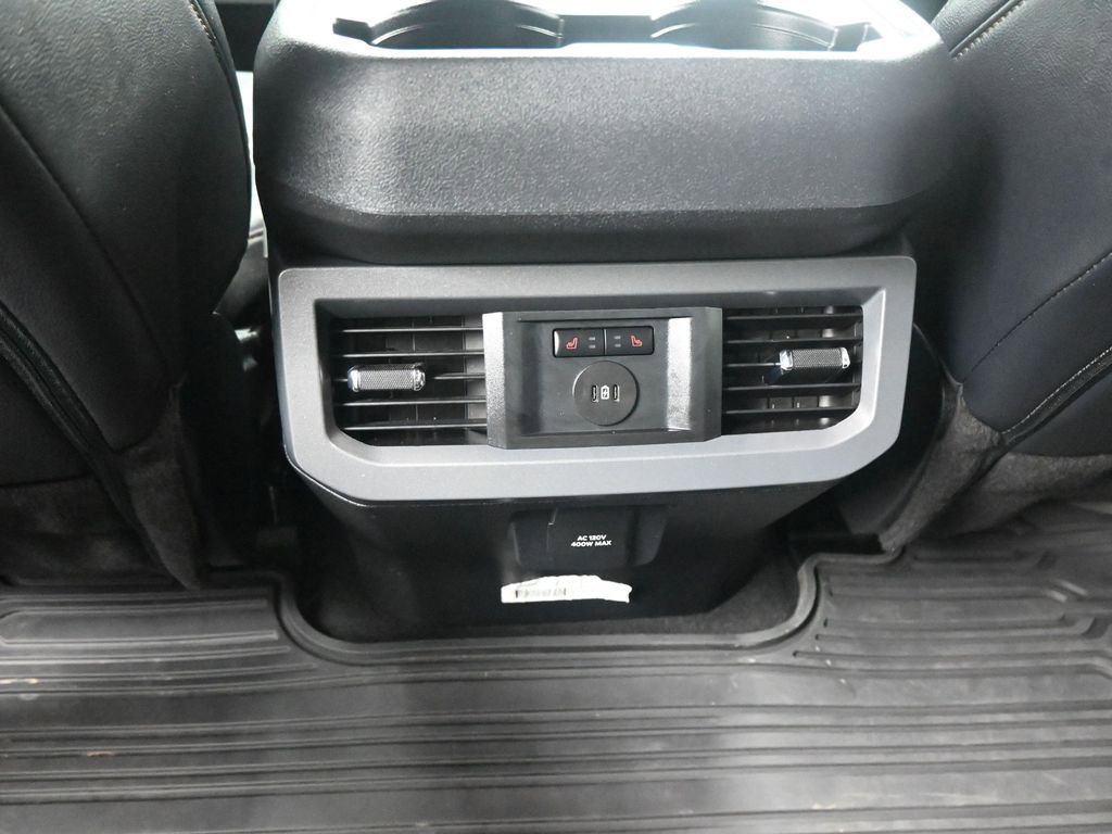 Used 2025 Ford F250 Lariat w/ FX4 Off-Road Package image 22
